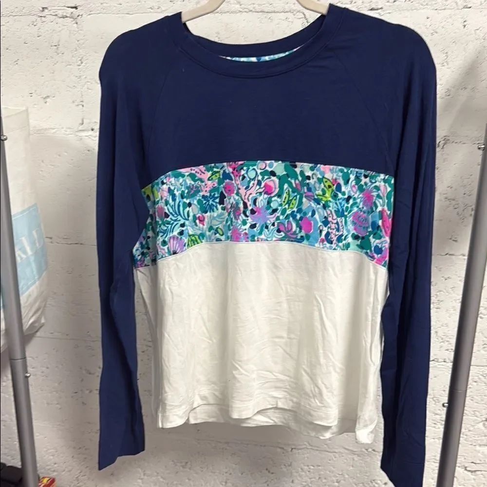 Lilly Pulitzer Navy and Floral Trim Top Lightweight Long Sleeve T Shirt - Medium